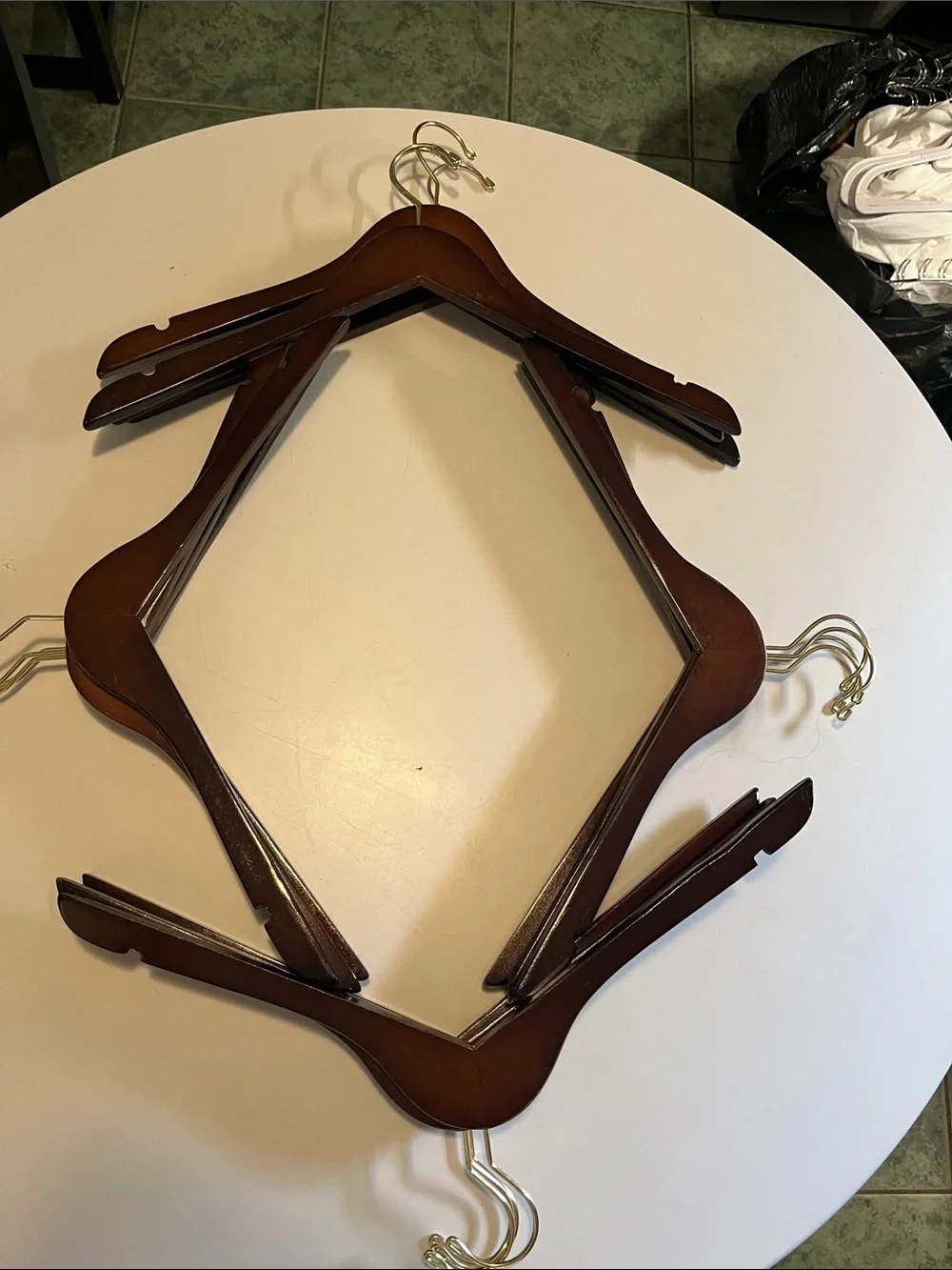 Wooden Clothing Hangers Set of 16 in Brown – Elegant Walnut Finish